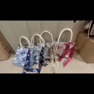 New Ladies Korean classic fashion Tote Bags With Scarf Handle Bag