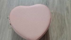 Hộp Đựng Đồ Trang Sức Bằng Da PU Hình Trái Tim Di Động Nhỏ Tươi Mới Đựng Bông Tai Vòng Cổ Tổ Chức Nội Thất Bằng Nhung
