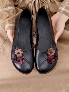 SHIPAILUO | Comfortable Soft Bottom Genuine Leather Flat Casual Shoes For Women Spring Season Round Toe Easy To Wear Floral Splicing Design