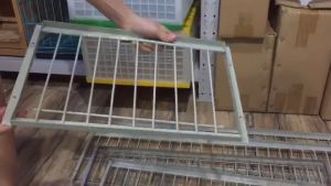 40x26cm Trap door for pigeon with frame Pigeon cage loft T-trap door Bird cage entrance trapping door