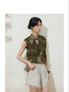 SUSHE | Slimming Dyed Printing Lace Hollow-out Loose Fitting Blouse
