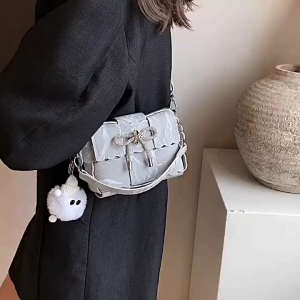 Selamat Datang di Murah Meriah Importir: Tas Wanita Berkualitas Tinggi & Handbag Import