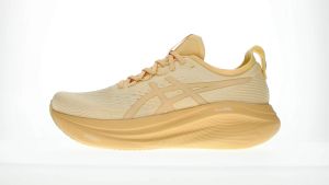 ASICS Men GEL-NIMBUS 27 LITE-SHOW Running Shoes in Lite-Show/Light Orange