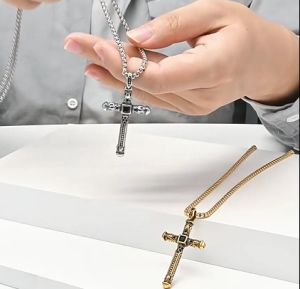 สร้อยคอเหล็กกล้าไร้สนิมข้าม Kemstone สำหรับผู้ชายสร้อยคอจี้ชุบทองเครื่องประดับแนวพังก์