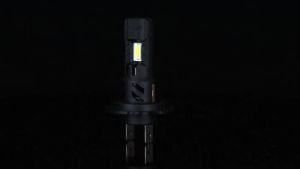 2 Bóng Đèn Pha LED H7 300W 30000LM 6500K Kích Thước Mini 1:1 Lắp Đặt Dễ Dàng Đèn Pha Cốt/pha Xa Chip 5570 CSP STG 12V 24V