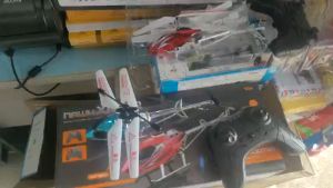 Máy bay điều khiển từ xa 3.5G có khả năng điều khiển 4 chiều độ bền cao chịu va đập tốt