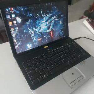Laptop cũ chính hãng intel 4Gb ổ cứng 500Gb màn hình 14 inch đầy đủ phụ kiện