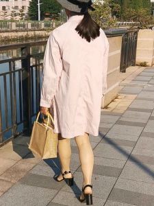 กระเป๋าถือไผ่ทรงกลวงทำมือสไตล์ย้อนยุค กระเป๋าใส่หนังสือแบบคลาสสิก กระเป๋าถือไผ่ใบใหญ่แบบหัวเข็มขัด กระเป๋าถือไผ่แบบหัวเข็มขัด