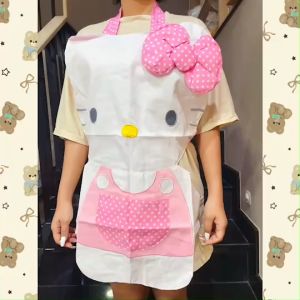🥘 ผ้ากันเปื้อน ดีไซน์สวยงามทันสมัยมาพร้อมลวดลายน่ารัก Hello Kitty งานสวย ตัดเย็บดี ดีเทลรายละเอียดสวยงาม พร้อมส่ง