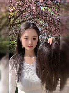 REAL ME | Bột Che Khuyết Điểm Tóc Tăng Thể Tích Phủ Xám Bằng Tay