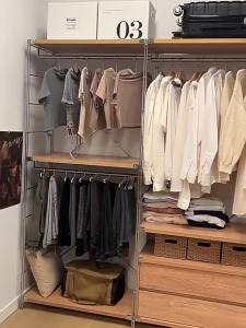 BEIJUBANG | ENF Grade Solid Wood 0 Veneer Open Wardrobe Metal Clothes Rack