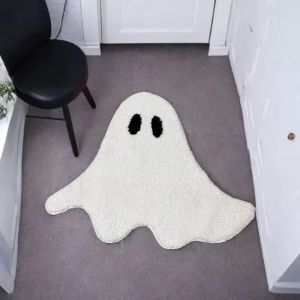 IKAMA Halloween-Themed Carpet With Spooky Pumpkins And Ghosts - Durable And Washable For Festive Home Decoration.