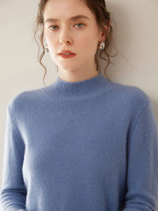 เสื้อสเวตเตอร์ถักคอปกสูงครึ่งตัวผ้าขนสัตว์หนาสำหรับผู้หญิงในฤดูหนาว เสื้อชั้นในถักแบบลำลอง สีสันสดใส แขนยาว ปกติ