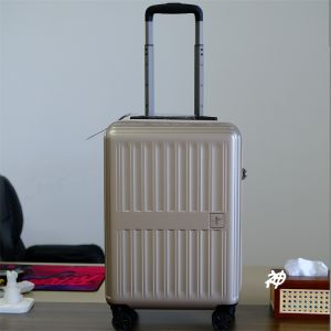 Ultra-Light 1.8kg Luggage Pure PC Travel Suitcase Hinomoto Silent Universal Wheel Air Asia Free Check-In Travel Bag
