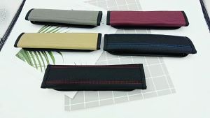 Cover Seat Belt 1/2 Pcs Non-Slip: Aksesoris Kendaraan Lembut yang Meningkatkan Kenyamanan