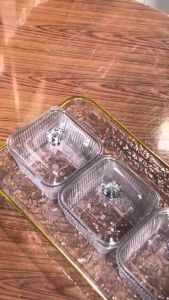 เซ็ตกล่องใส่ขนมพลาสติก 3 กล่อง พร้อมถาดรองและฝาปิด ภาชนะใส่อาหาร แบ่งกล่องผลไม้ สําหรับสลัดบาร์