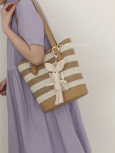 กระเป๋าฟางสานสำหรับฤดูร้อนกระเป๋าใต้วงแขนสะพายไหล่ข้างเดียวแบบใหม่2023ของผู้หญิงกระเป๋าทรงจีบแบบถักสำหรับวันหยุดพักผ่อนชายหาดเดินทางความจุใหญ่