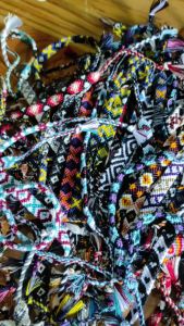 ETHNI.CO - Gelang Rajut Khas Lombok Anyaman Handmade Etnik Persahabatan