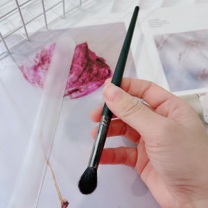 Large Size Eye Shadow Brush Smooth Gradient Base Layer Natural Transition One Brush for Eye Makeup Long Handle China Made