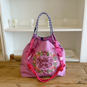 New Womens Embroidered Bag Large Capacity Shoulder Bag Fashionable Floral Series Womens Bag Commuter Bag