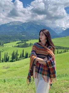 Xinjiang Inner Mongolia Ethnic Style Grassland Outdoor Shawl Tibet Lhasa Northwest Travel Cloak West Sichuan Travel Wear