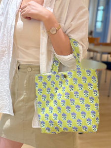 กระเป๋าผ้าใบลายดอกไม้ กระเป๋าถือขนาดเล็ก กระเป๋าสะพายไหล่แบบจั๊มป็อปสำหรับเดินเล่นกลางแจ้ง กระเป๋าใส่ข้าวกล่องแบบมีซิปปิด กระเป๋าผ้าฝ้าย