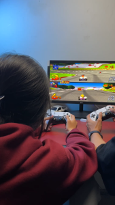 BOYHOM Game Console Retro Classic 20K Games 64GB with Wireless Gamepad - M8