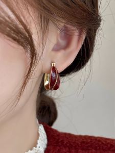Red Hoop Earrings Womens Elegant Simple Circle Fashion Jewelry Ear Cuffs Trendy Luxury Sensation Ear Studs New Arrival