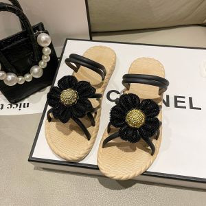 Hainan Sanya Nữ Dép Đi Biển 2024 Phong Cách Mới Chống Trơn Trượt Chống Nước Gót Bằng Phong Cách La Mã Thời Trang Sành Điệu Dép Đi Trong Nhà Mùa Hè