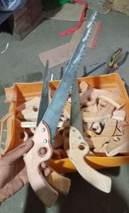 Gergaji Potong Kayu Sedang Sarungan Gergaji Potong Bambu Serbaguna