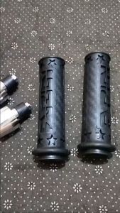Paket Grip / Handgrip Fuzion Star Import Bahan Soft + Jalu Stang PCX Chrome