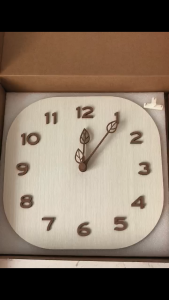 Ins Wall Clock Personality Simple Modern Clock Wall Hanging Home Living Room Clock Square Light Luxury Wooden Clock for Bedroom