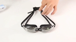 4 pcs Swimming Gear Set Combination Set Extra Large High Quality HD PC Frame Swim Goggles with Swim Cap Nose Clip and Earplugs Waterproof and Fogproof