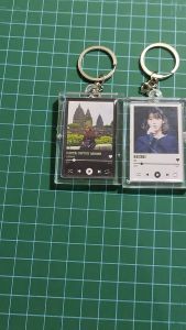 Gantungan Kunci Akrilik Bening Kotak Custom Gambar Spotify