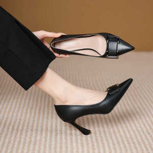 ทันสมัย รองเท้าส้นสูงปากตื้นปลายแหลม ผู้หญิง รองเท้าสบาย หนัง รองเท้า หลากหลาย ฤดูใบไม้ร่วง รองเท้าเดี่ยวสไตล์ยุโรปสไตล์ใหม่