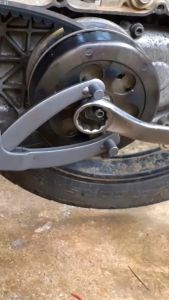 Paket Set PROMO TERMURAH Kunci CVT / Treker CVT / 39x41 / 39 x 41 / Flywheel / Kunci Service CVT / Treker Service CVT / Tahanan CVT / Penahan CVT / Kunci Mangkok CVT / Tahanan Mangkok CVT / Treker