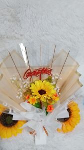 ช่อดอกไม้  ทานตะวัน  ปัจฉิม  วาเวนไทน์ ช่อธนบัตร5ใบ ช่อเปล่า ช่อเอนกประสงค์