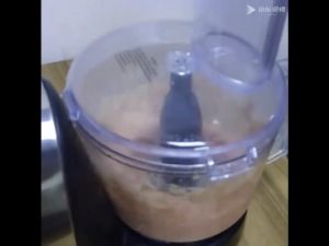 HongKong60เครื่องบดอาหาร เครื่องบดสับ เครื่องบดเนื้อ เครื่องบดผัก เครื่องบดกระเทียมไฟฟ้า ความจุ 1.8 ลิตร ความเร็วในการหมุน 16000 รอบ