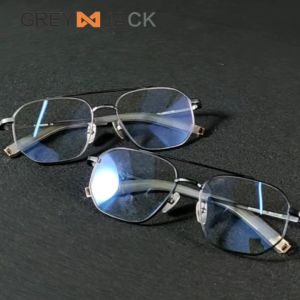 Grey Jack Frame Kacamata Bahan Titanium  Ringan Model Kotak Aviator Keren Bisa Minus 7518