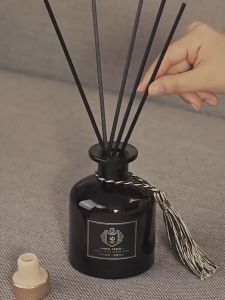 50ML Fire-free Aromatherapy Essential Oil: Enhance Your Home Fragrance