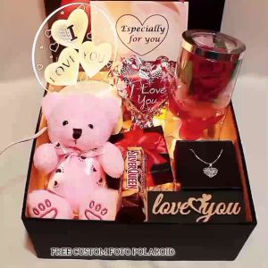 Kado Aesthetic Cewek – Hadiah Romantis Berkesan – Gift Box & Hampers Custom: Lampu LED Buket Bunga Kalung Love Foto Boneka Tulisan Kayu Kartu Ucapan Cokelat – Hadiah Ulang Tahun Anniversary Wisuda Pasangan Teman Sahabat Kado Spesial & Unik