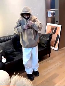 Áo khoác hoodie zip DOLARO trẻ trung vải nỉ bông cao cấp chất liệu dày dặn kèm hoạt tiết LALASUSUcó tag mác chính hãng