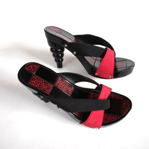 Sandal Kelom Hak Catur 10 Cm Tali Silang Kait