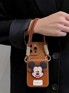 เคสโทรศัพท์มือถือแบบนิ่มลายการ์ตูน Mickey Mouse ของเกาหลีและญี่ปุ่น พร้อมกระเป๋าใส่เหรียญ สำหรับ Apple 16promax iPhone 17pro รุ่นใหม่ 15pro พร้อมสายรัด 13 สำหรับผู้ชายและผู้หญิง 14 ป้องกันการตกหล่น 12/11/xs