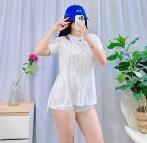 Long Back Embossed T-shirt For Woman Fit Small to XL