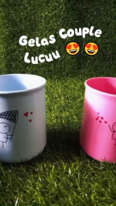 (BISA COD)1 Set isi 2 pcs Cangkir Couple Plastik Lucu Hadiah Valentin Pasangan  Souvenir Cantik Unik