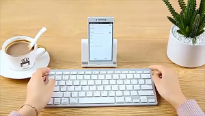 💖READY STOCK💖Ultra-thin Bluetooth Keyboard Mobile iPad Tablet Keyboard Universal Bluetooth Wireless