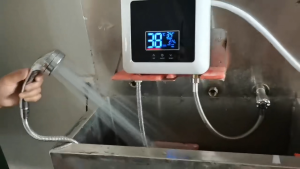 7500W Inverter Water Heater Water Heater For Shower Hot Water Heater Electric Inverter with Shower LED Display Wall-Mounted Electric Water Heater With Thermostat