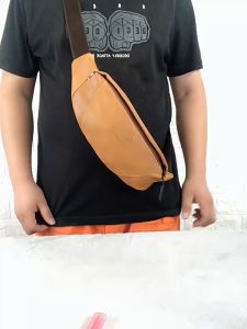 คุณค่าหนัง 100% กระเป๋าเป้สะพายหลัง คาดเอวใส่โทรศัพท์มือถือ สำหรับกีฬาปั่น การฟื้นฟู คลอง แท้จริง