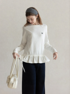 Cantonstory | Ballet Style White Slim Fitting Lace Hem Long Sleeve Top Winter